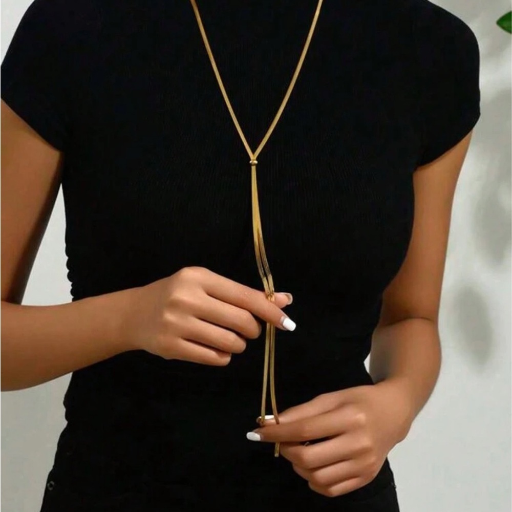 Beautiful Gold Color long Necklace Stainless Steel - Picture 2 of 5